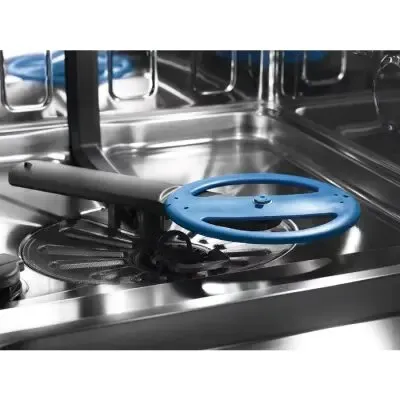 Electrolux ESM64831SX